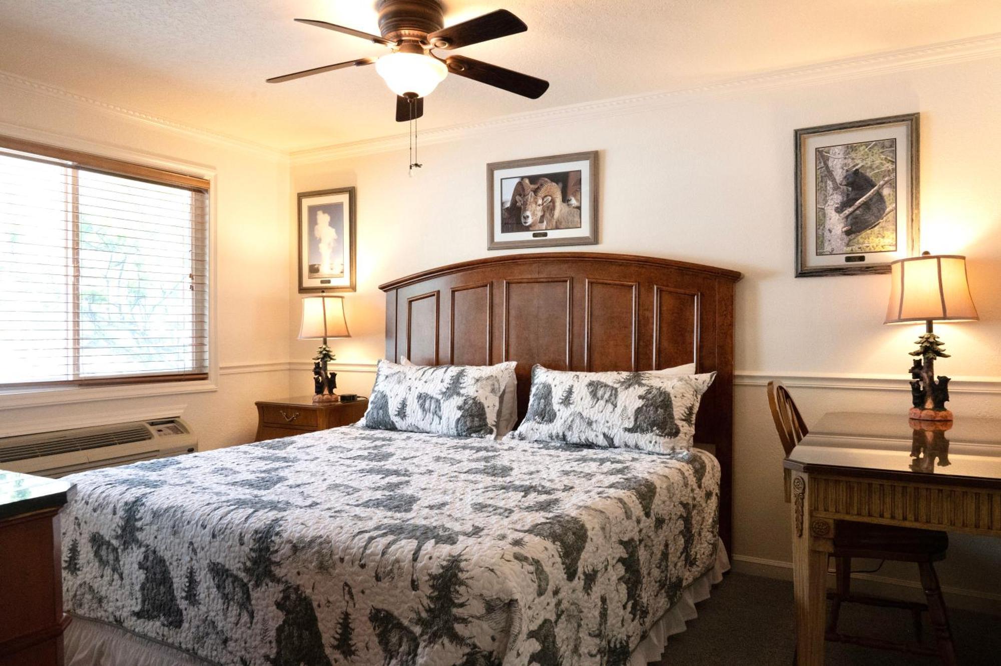 Yellowstone Gateway Inn Гардинър Екстериор снимка