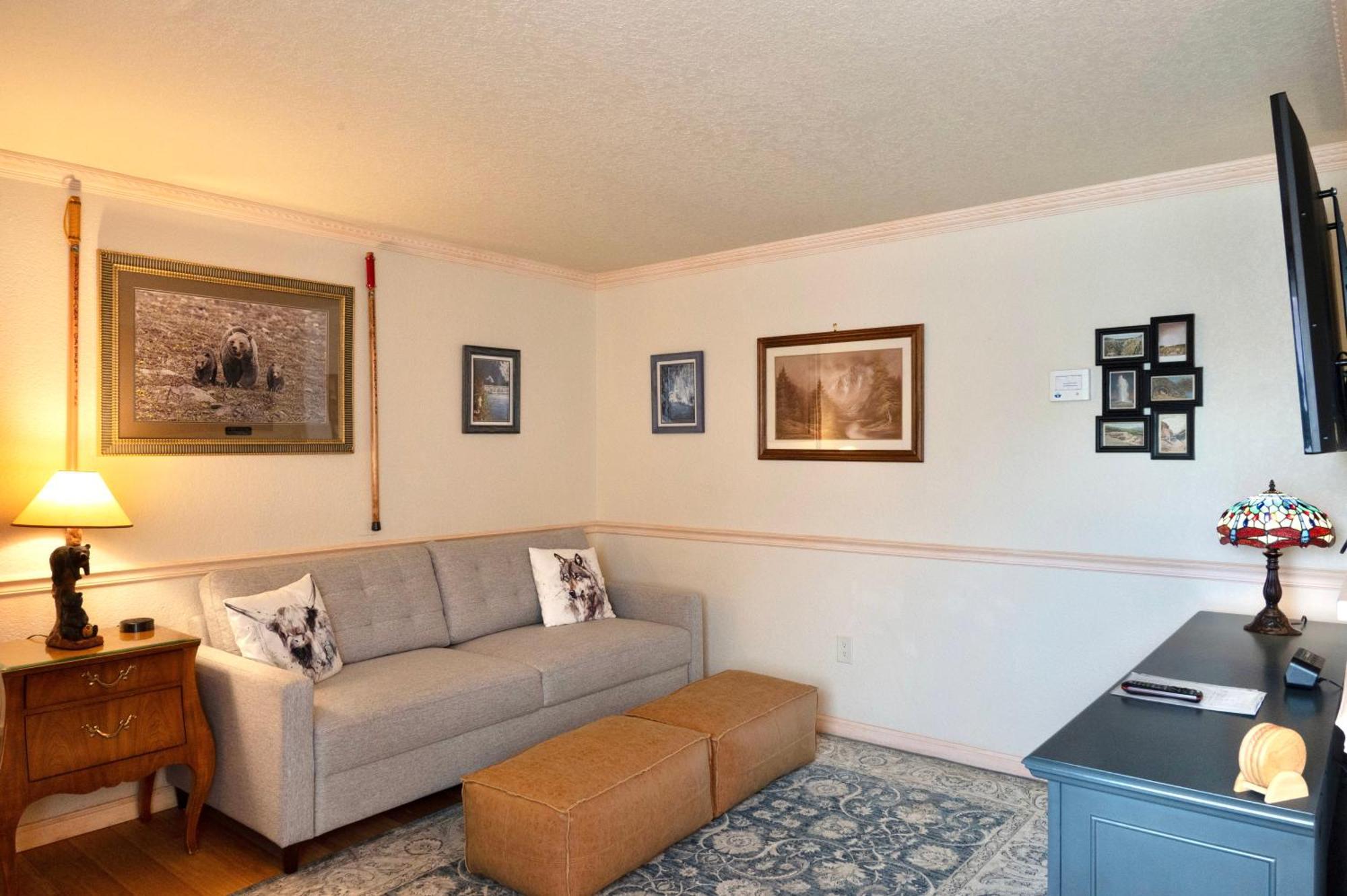 Yellowstone Gateway Inn Гардинър Екстериор снимка
