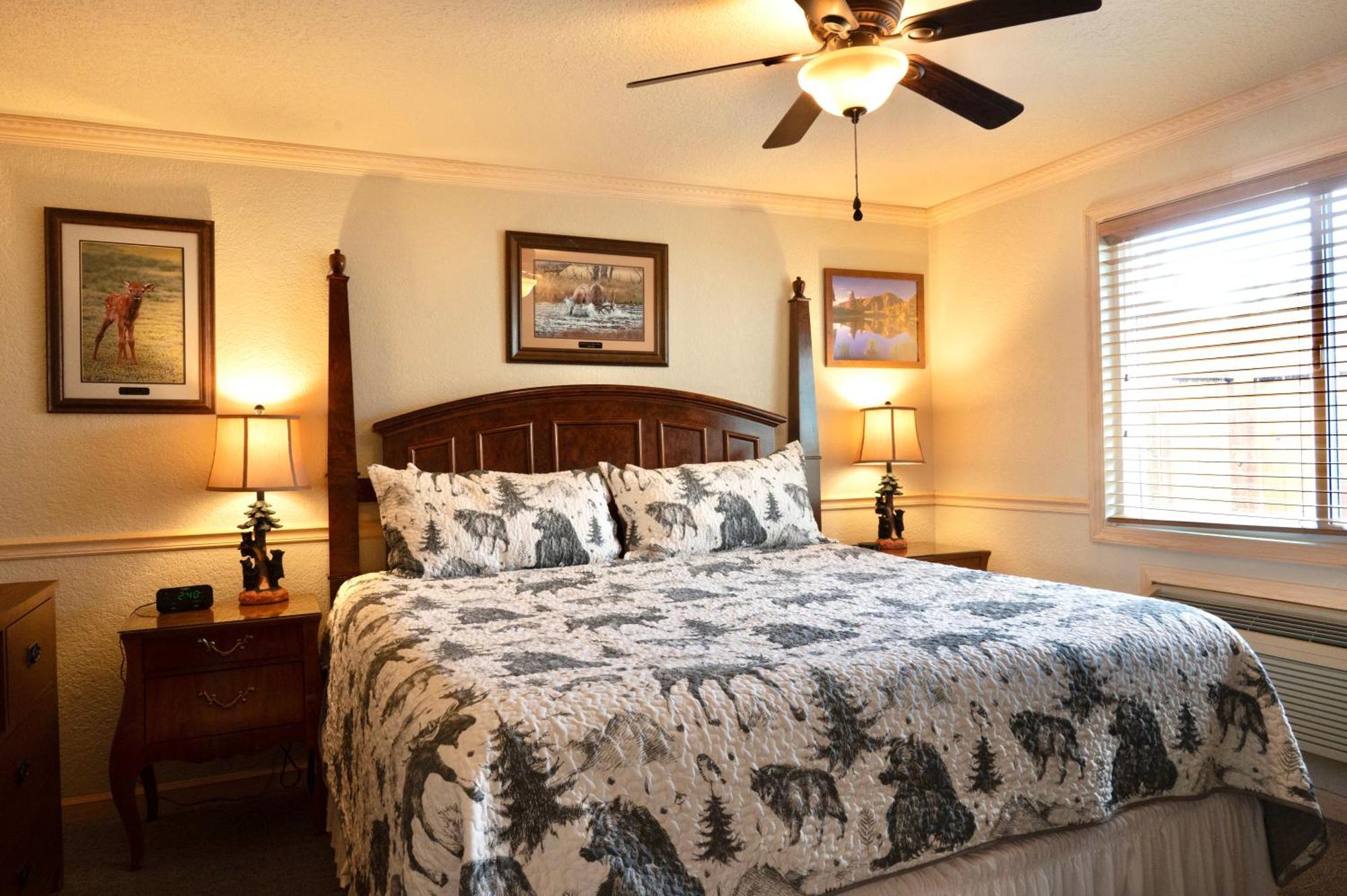Yellowstone Gateway Inn Гардинър Екстериор снимка