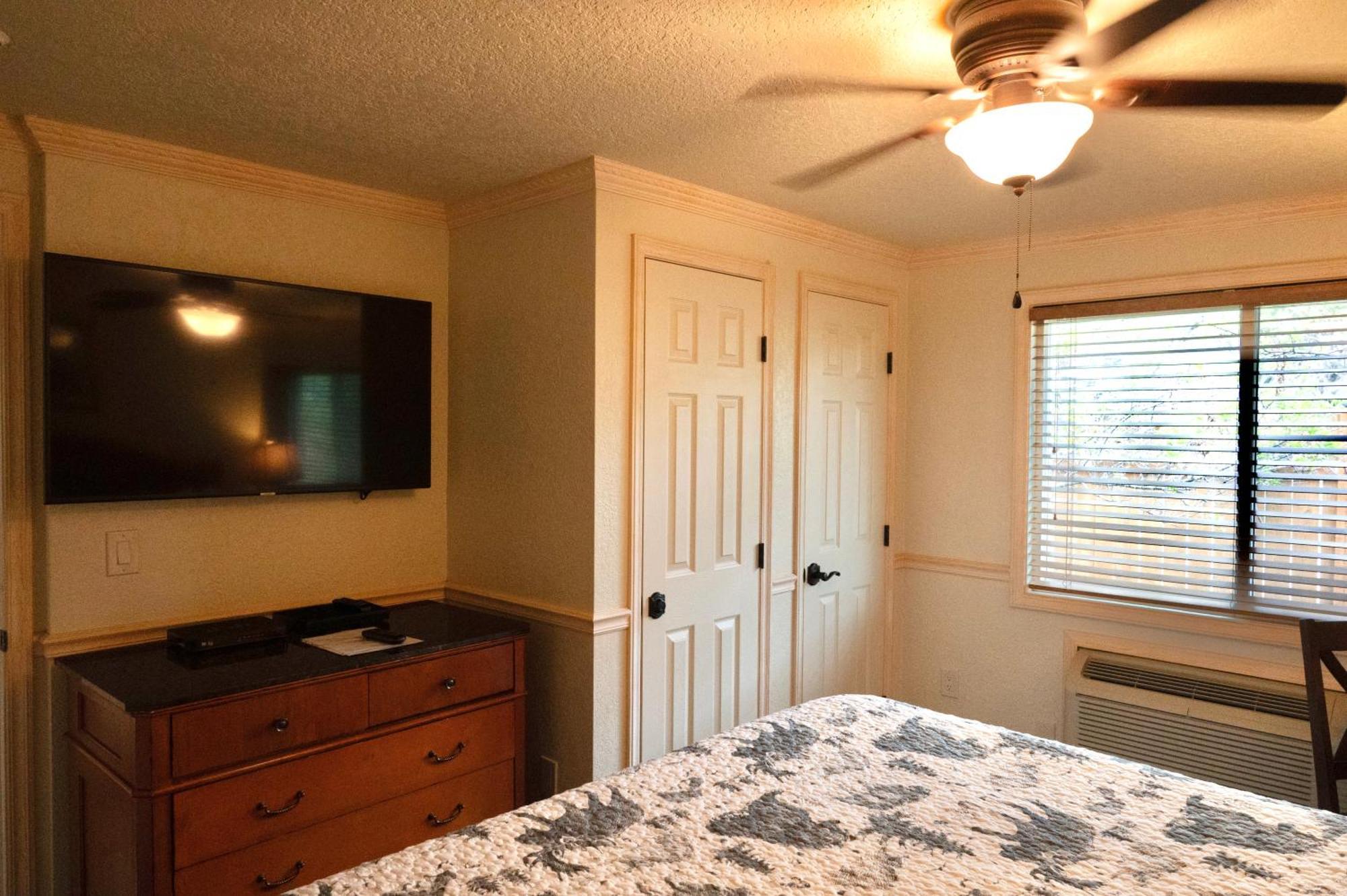 Yellowstone Gateway Inn Гардинър Екстериор снимка