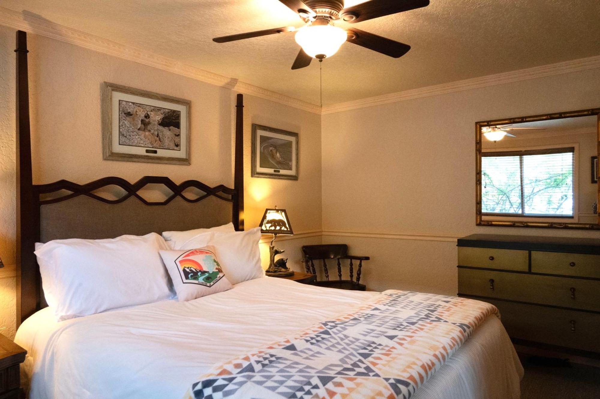 Yellowstone Gateway Inn Гардинър Екстериор снимка